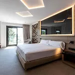 Hotell Inffinit 3*