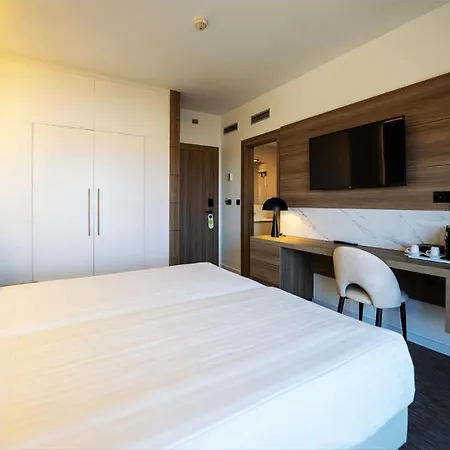 Hotel Inffinit 3*