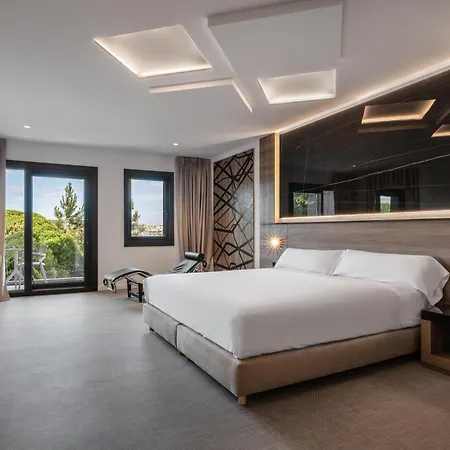 Inffinit Hotel 3*