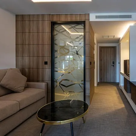 Hotel Inffinit